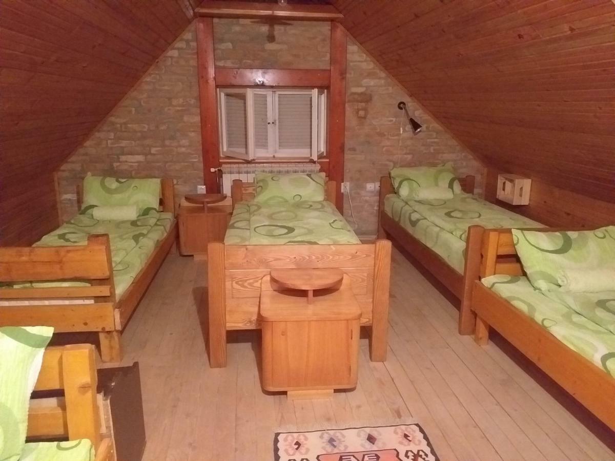 Lodging Vidmar Σρέμσκι Καρλόβτσι Εξωτερικό φωτογραφία